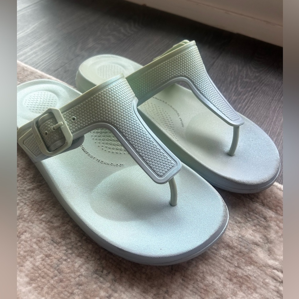 FitFlop Slide Sandals
